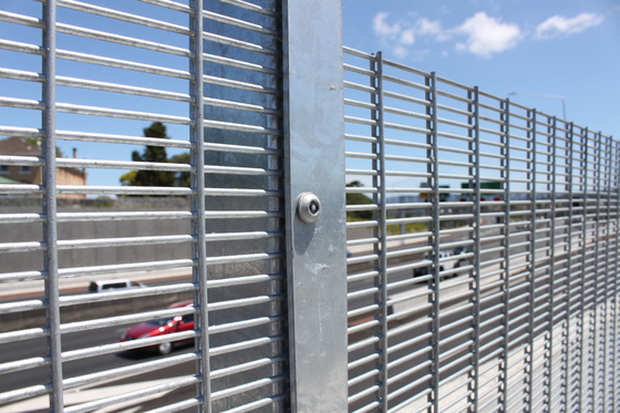 Galvanized Clear View Anti Theft Anti Cut Fence 358 Anti Climb High Security Welded Wire Mesh Fence Panels